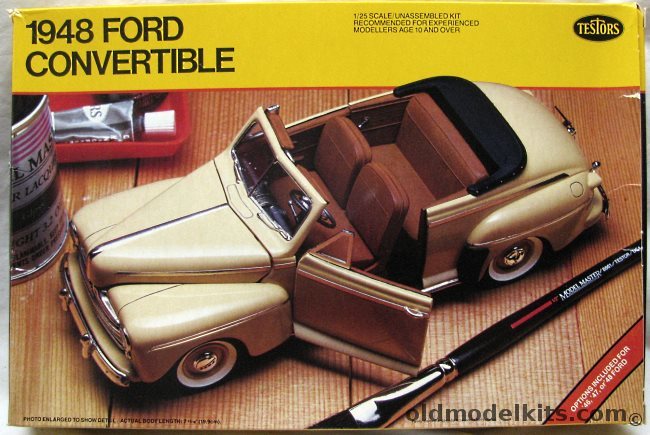 Testors 1/24 1946 / 1947 / 1948 Ford Convertible, 105 plastic model kit